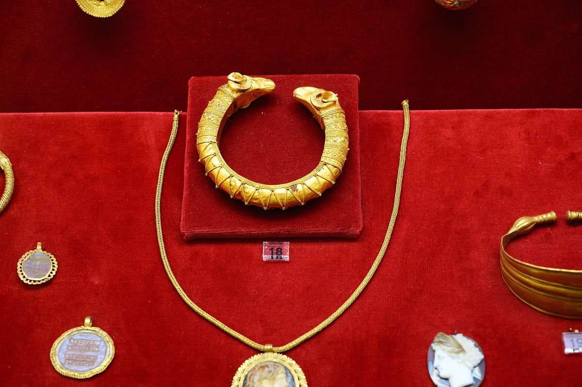 Ilias Lalaounis Jewelry Museum