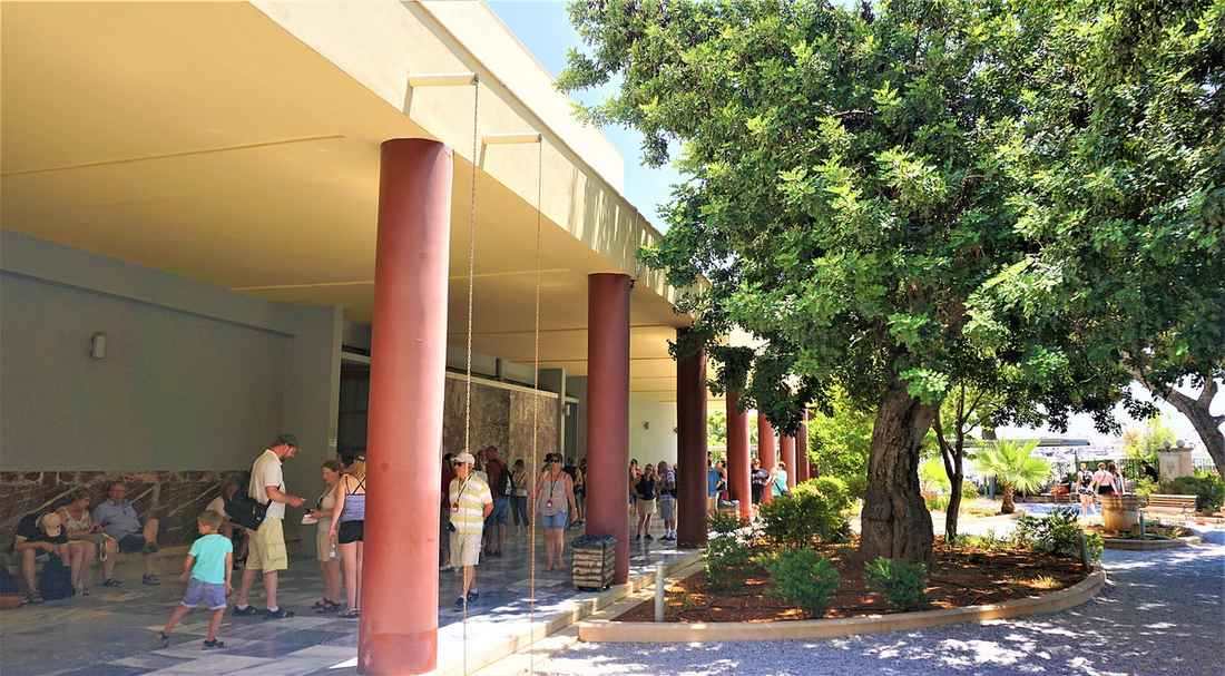 Knossos and Heraklion tour