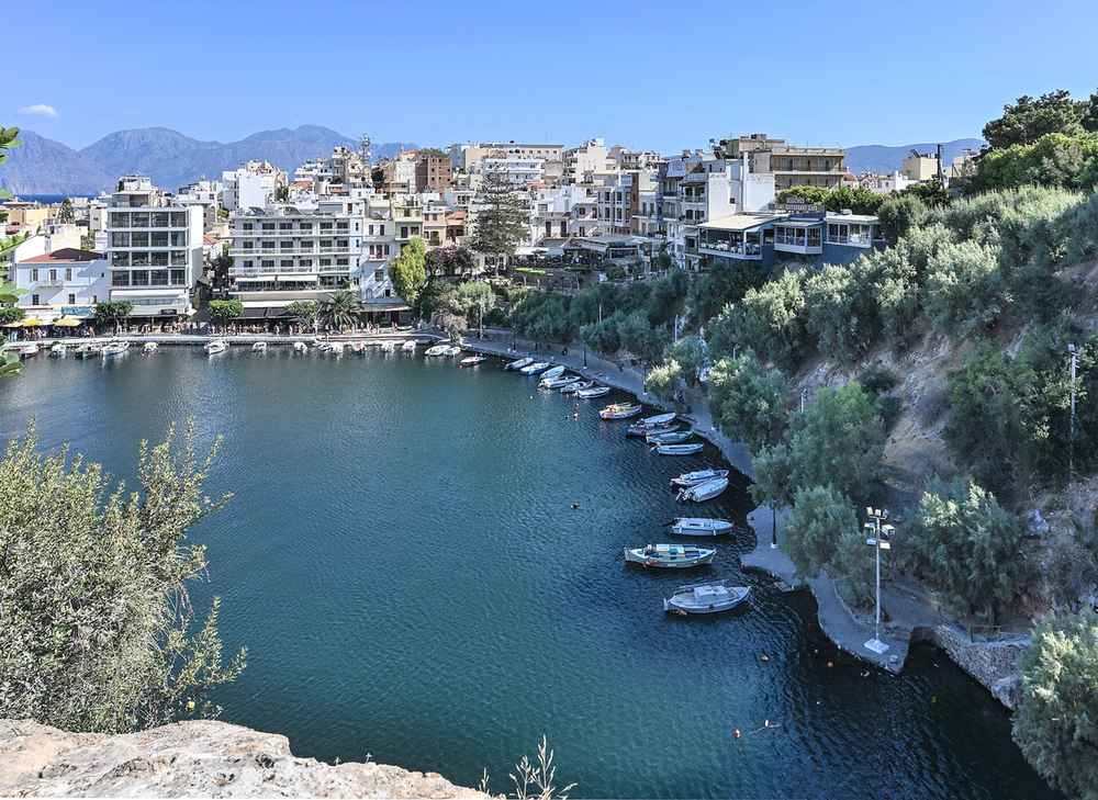 Knossos from Agios Nikolaos