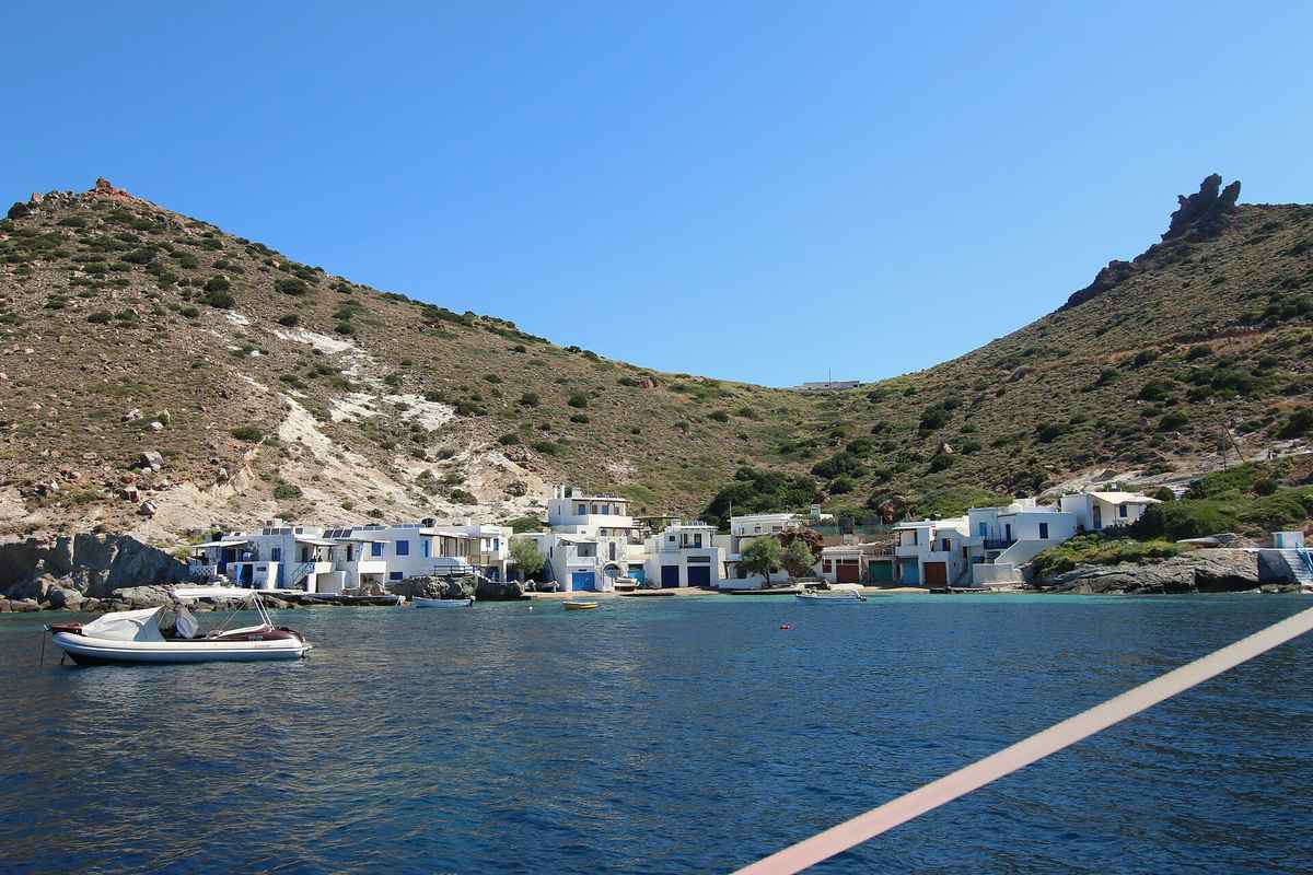 Milos hidden beaches