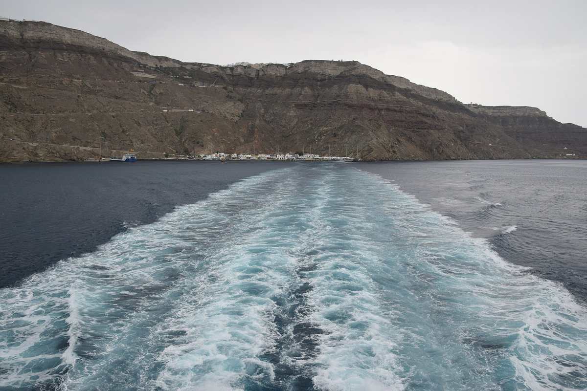 Milos to Santorini