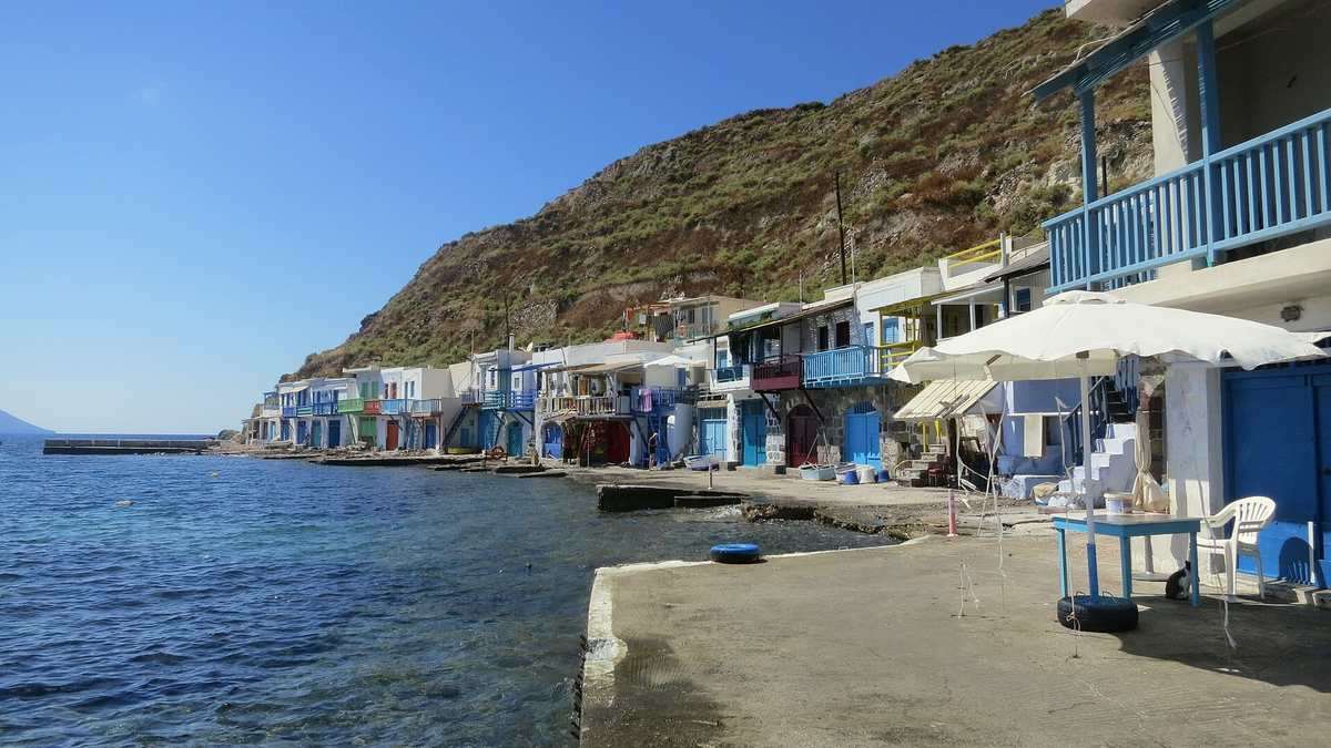 Milos yoga retreat