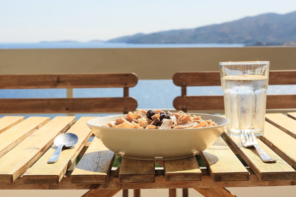Mykonos traditional food