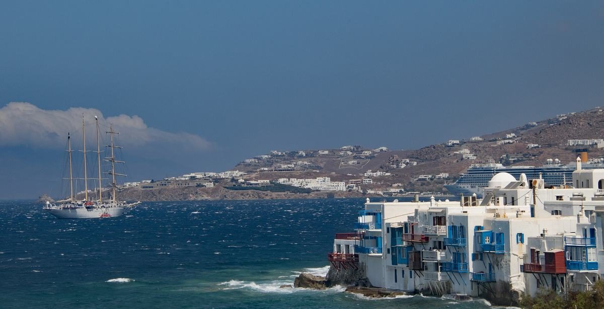 Mykonos water taxi
