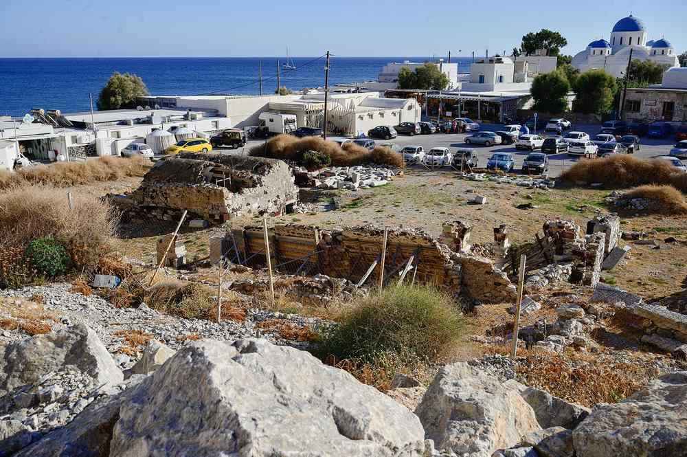 Perissa beach