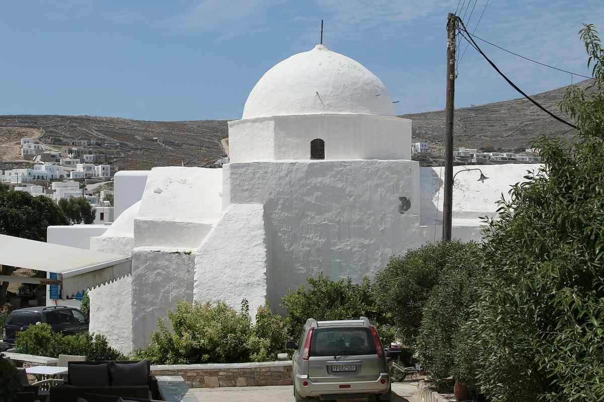 Santorini to Folegandros ferry