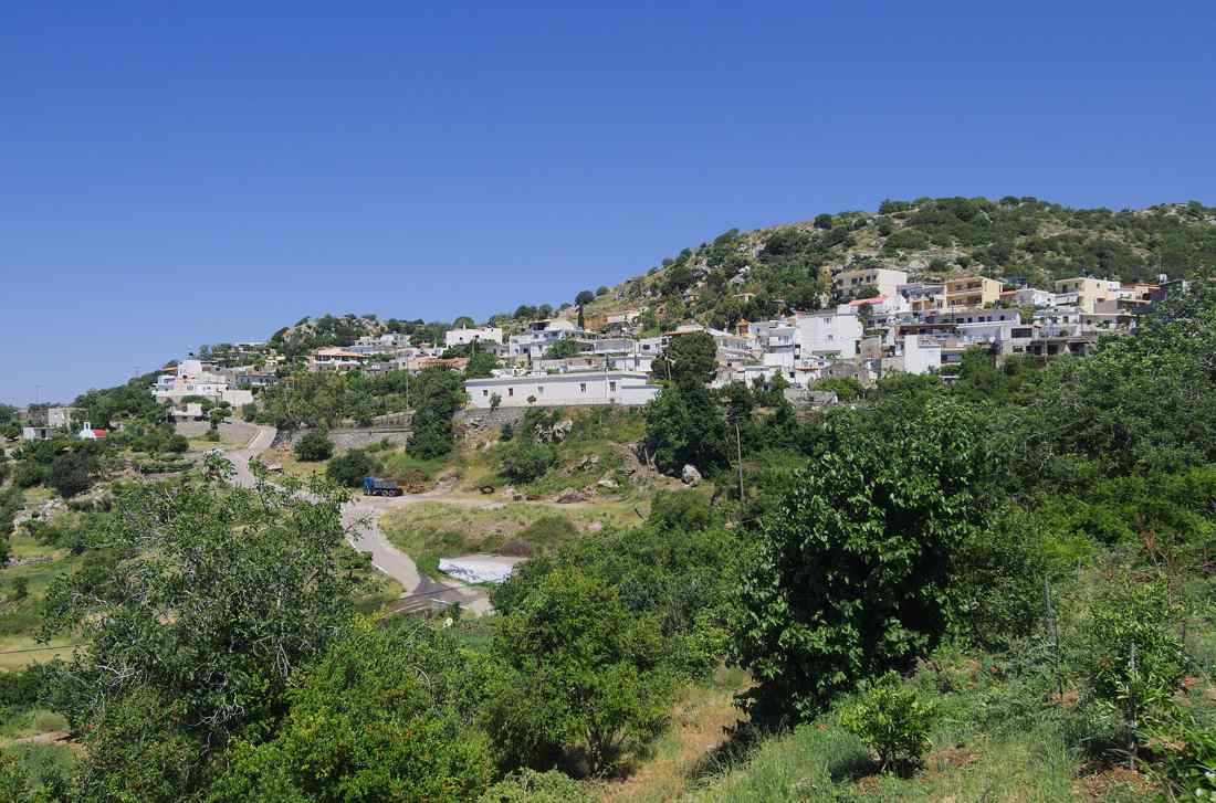 Axos: Crete's Mountain Village Below Psiloritis
