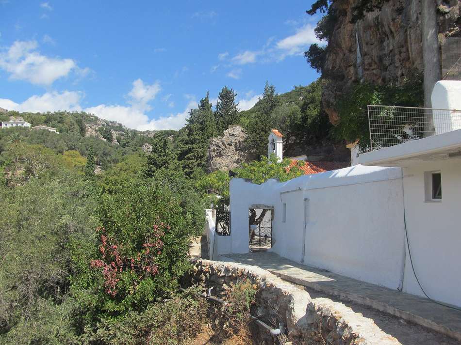 Azogires: Crete's Green Mountain Village of Legend