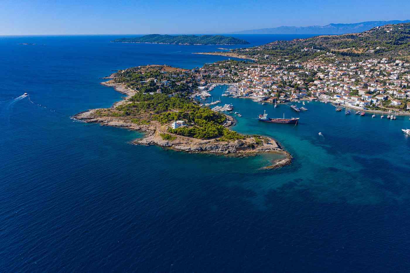 Spetses, Greece — Aerial view of the south-east end of Spetses island, Greece 
