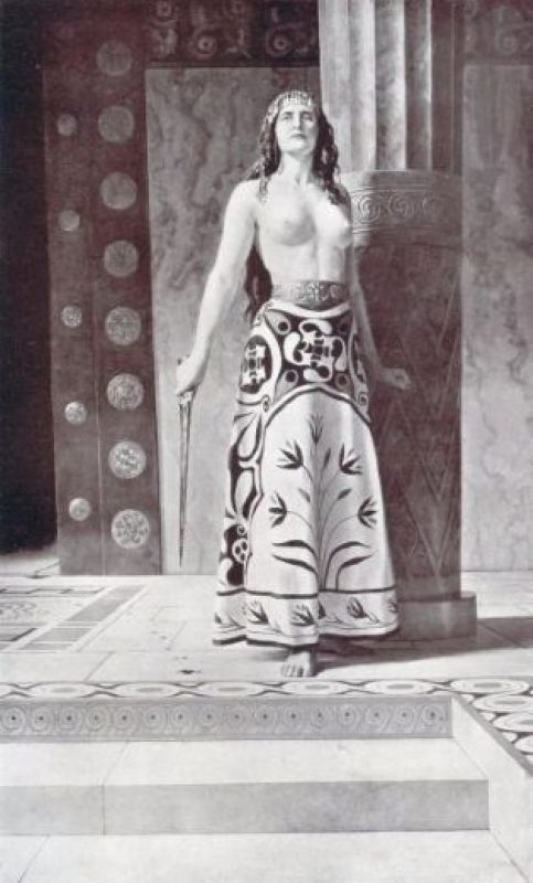 Clytemnestra: The Queen of Mycenae