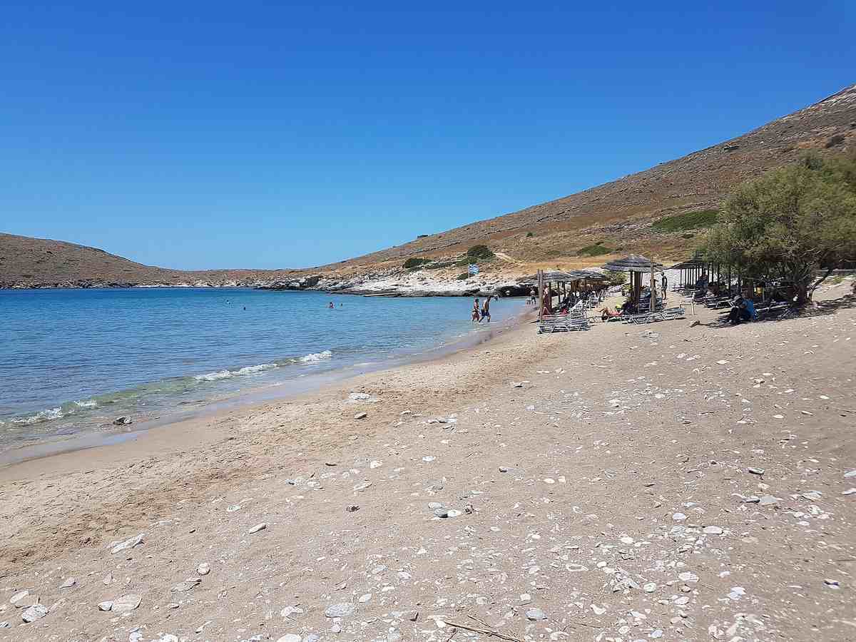 Delfini Beach on Syros: The Quiet Cove North of Kini