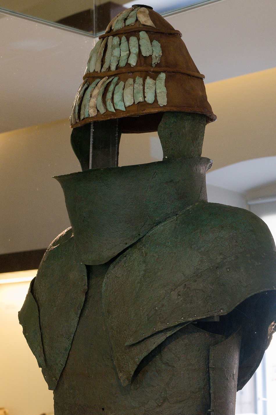 The Dendra Panoply: Mycenaean Armour near Mycenae