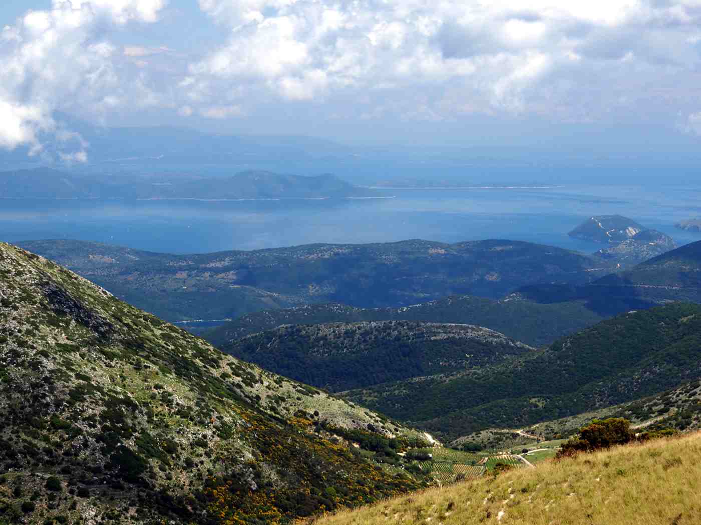 The Lefkada interior and the Ionian seen from the high ground near Englouvi