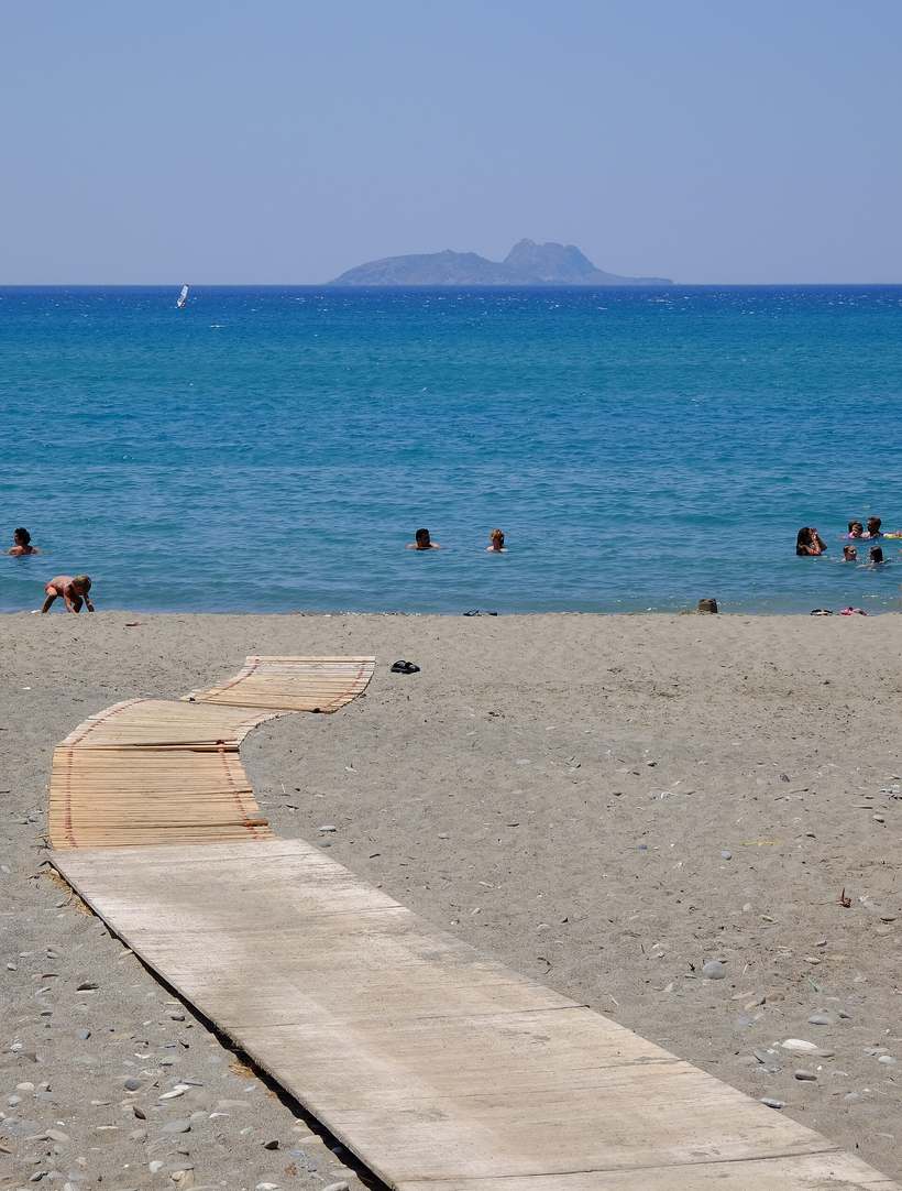 Kokkinos Pyrgos: Crete's Quiet Family Beach on the Messara Coast