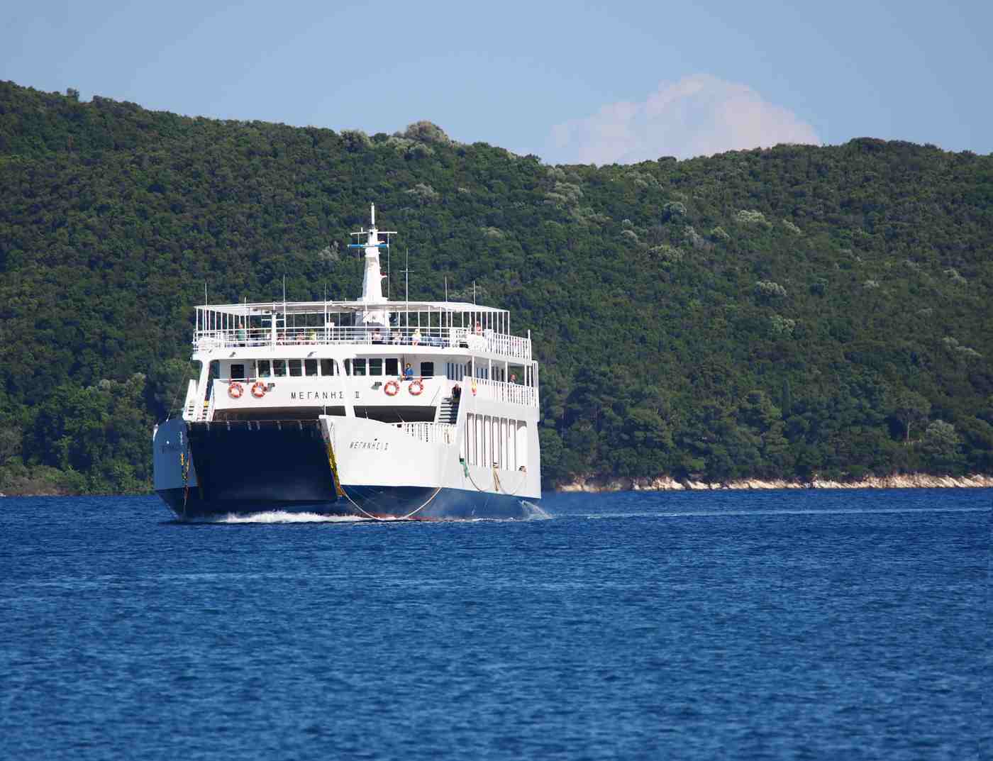 Lefkada ferries: the Meganisi II crossing from Nydri