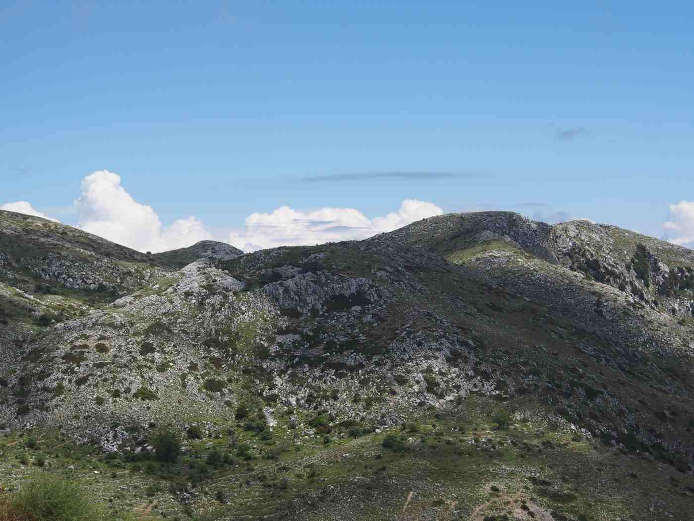 Mountain ridge on a Lefkada hiking route in the island interior