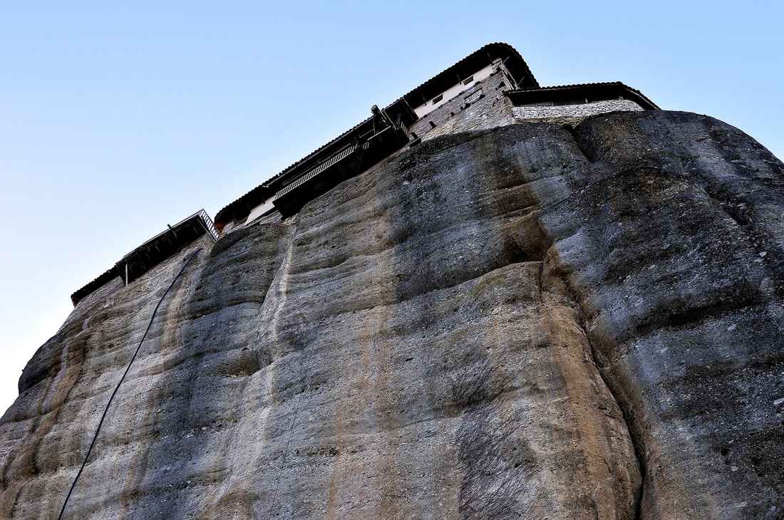 Meteora Caves and Hermitages: The Ascetics Before the Monasteries