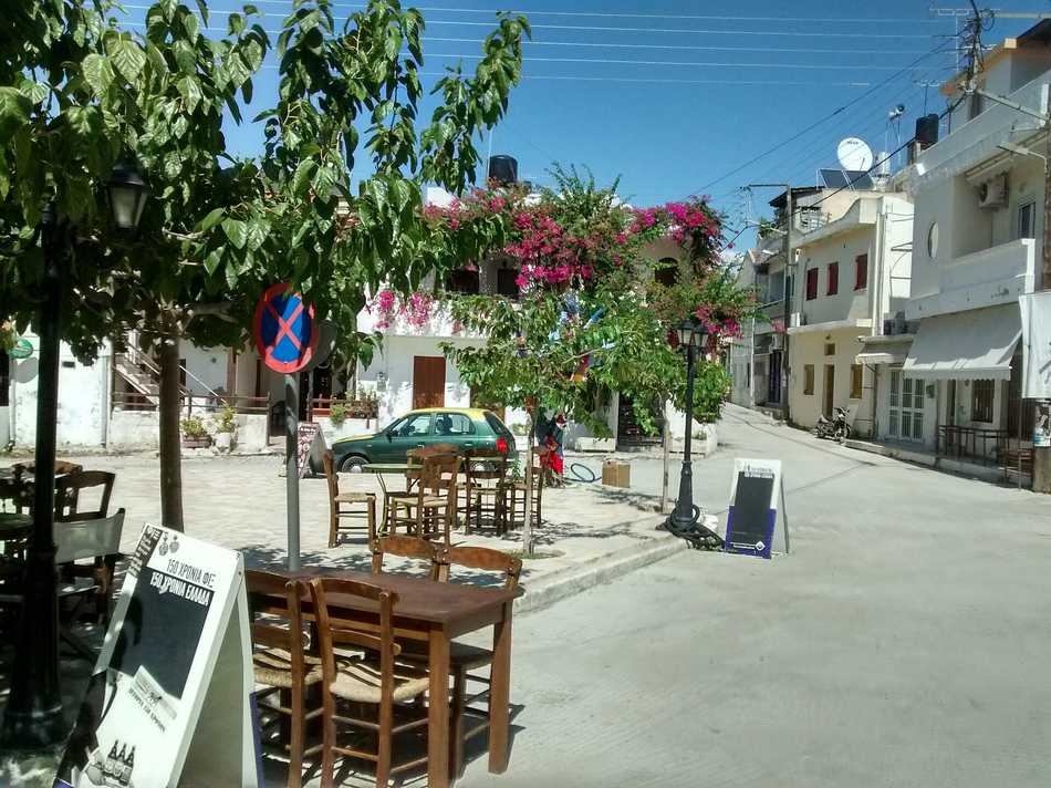 Moires: Crete's Market Town on the Messara Plain