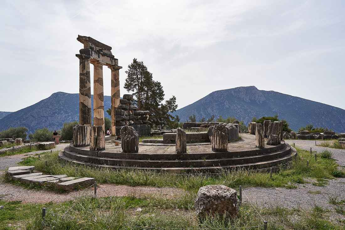 The Sanctuary of Athena Pronaia at Delphi