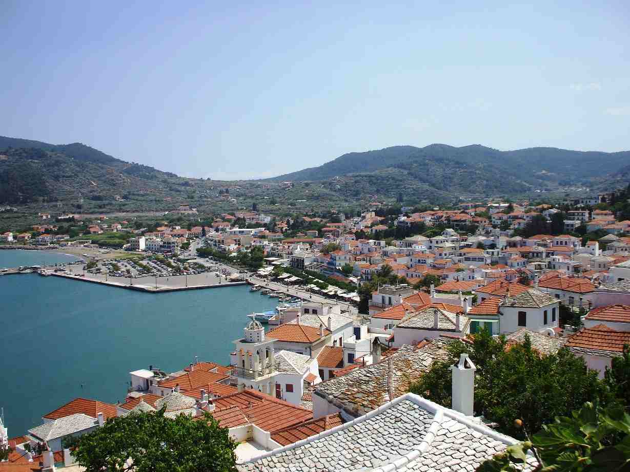 Skopelos, Greece — Grad Skopelos sa brda - Skopelos town from hill