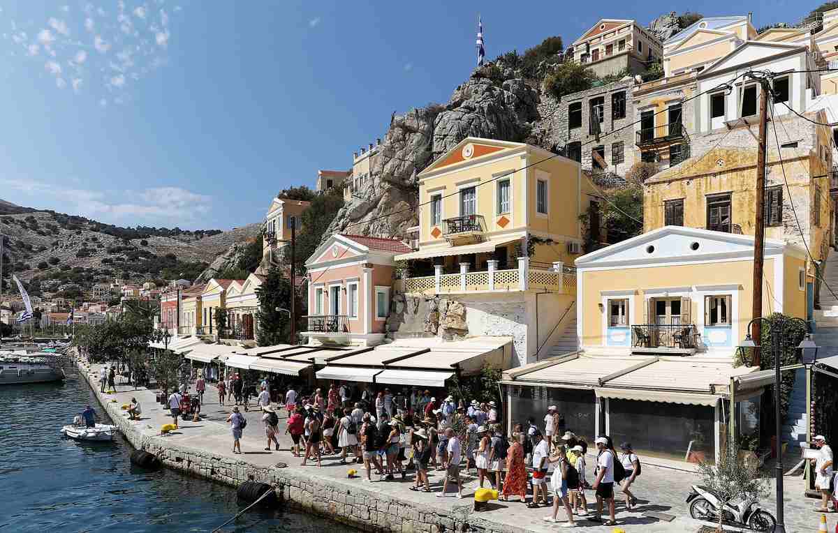 Symi Nightlife: Evenings and Bars on Symi