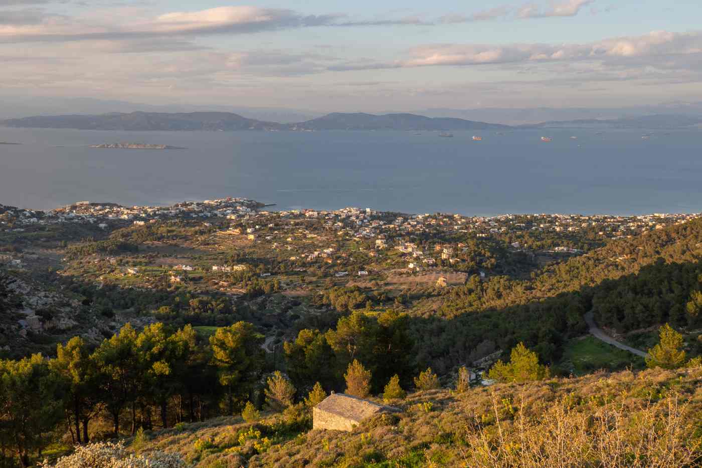 The village of Vathy spread along the north coast of Aegina above the sea
