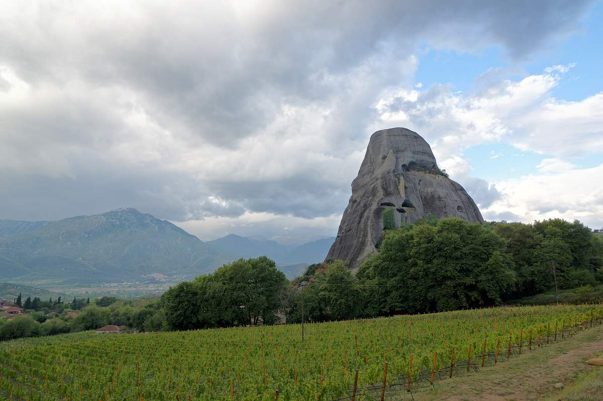 Where to Stay in Meteora: Kalabaka & Kastraki