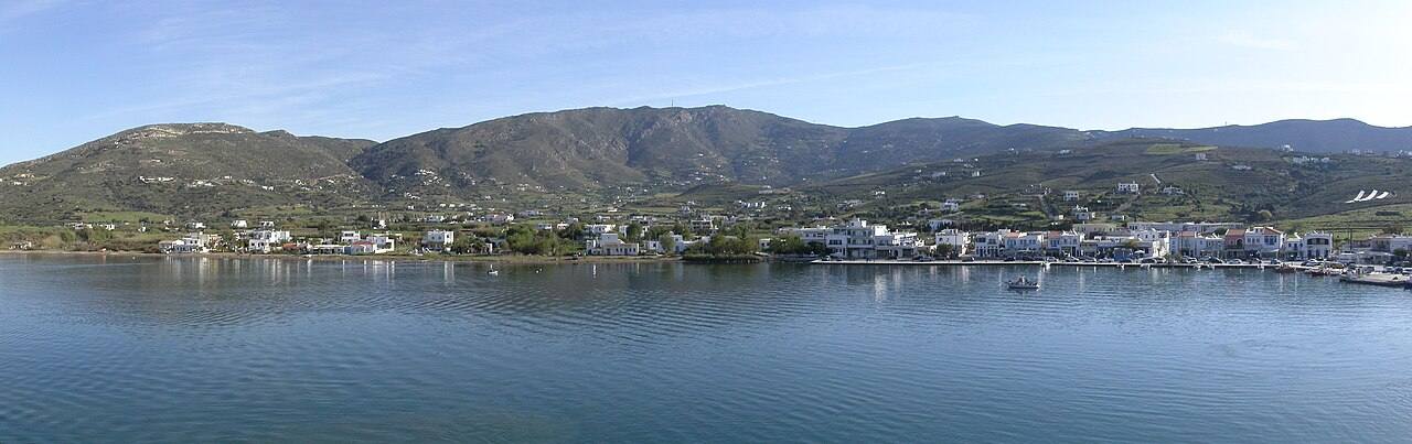 The port town of Gavrio on Andros, where the ferries from Rafina arrive