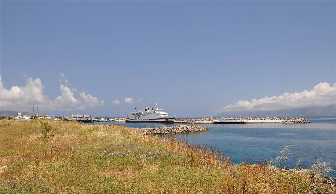 The harbour of Kissamos, Crete, with the ferry and the excursion boats to Balos and Gramvousa