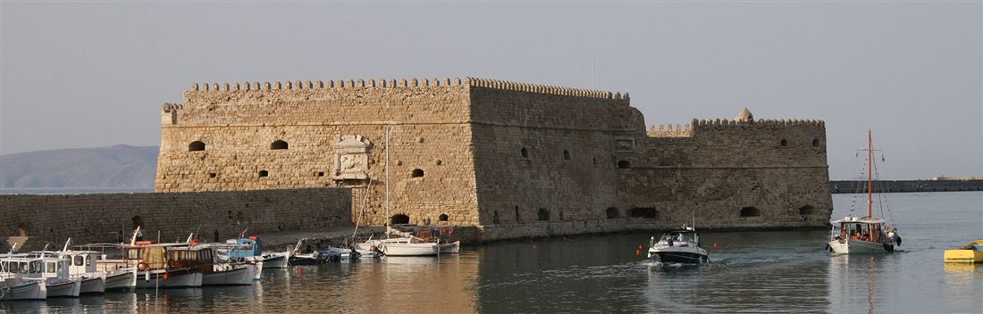 The Koules Venetian fortress in Heraklion harbour, the destination from Chania