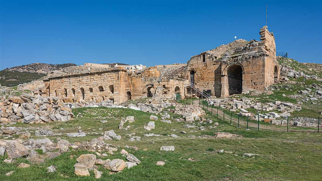 The ruins of ancient Hierapolis on the ridge above Pamukkale