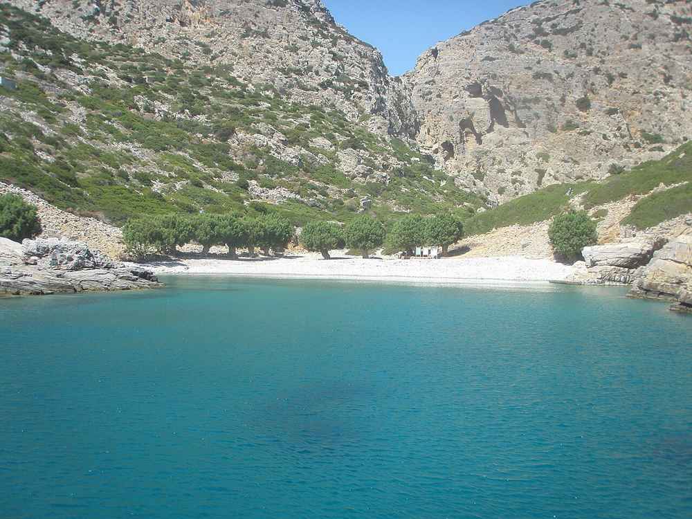 The sheltered cove of Palatia on the islet of Saria, off northern Karpathos