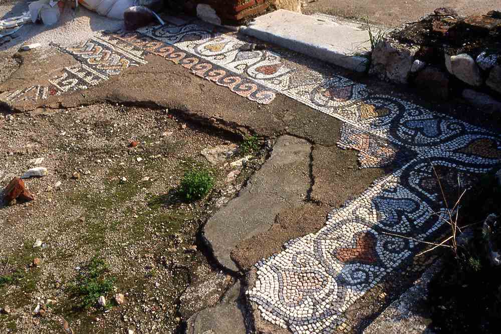 Stone tesserae floor mosaics at the Library of Hadrian in Athens, the tradition behind an Athens mosaic workshop