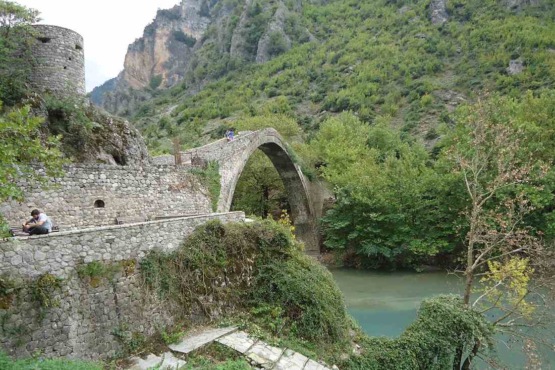 The single-arch stone bridge over the Aoos river at Konitsa