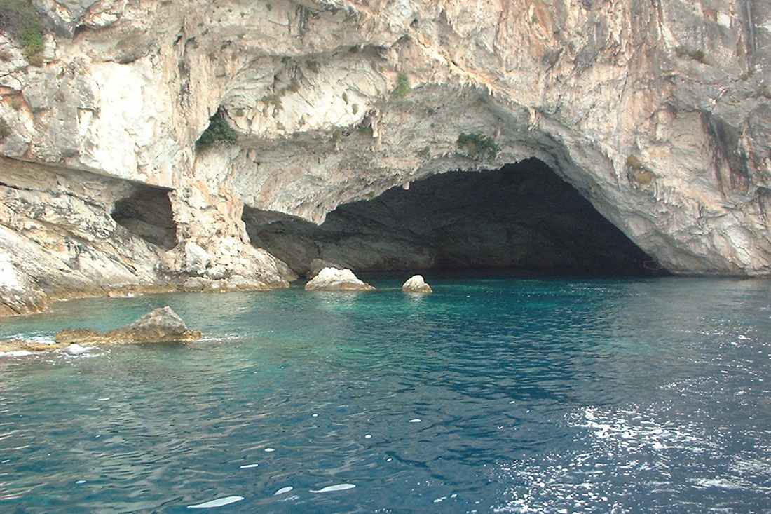 Papanikolis sea cave on Meganisi, the turn-around point of a Lefkada kayak tour