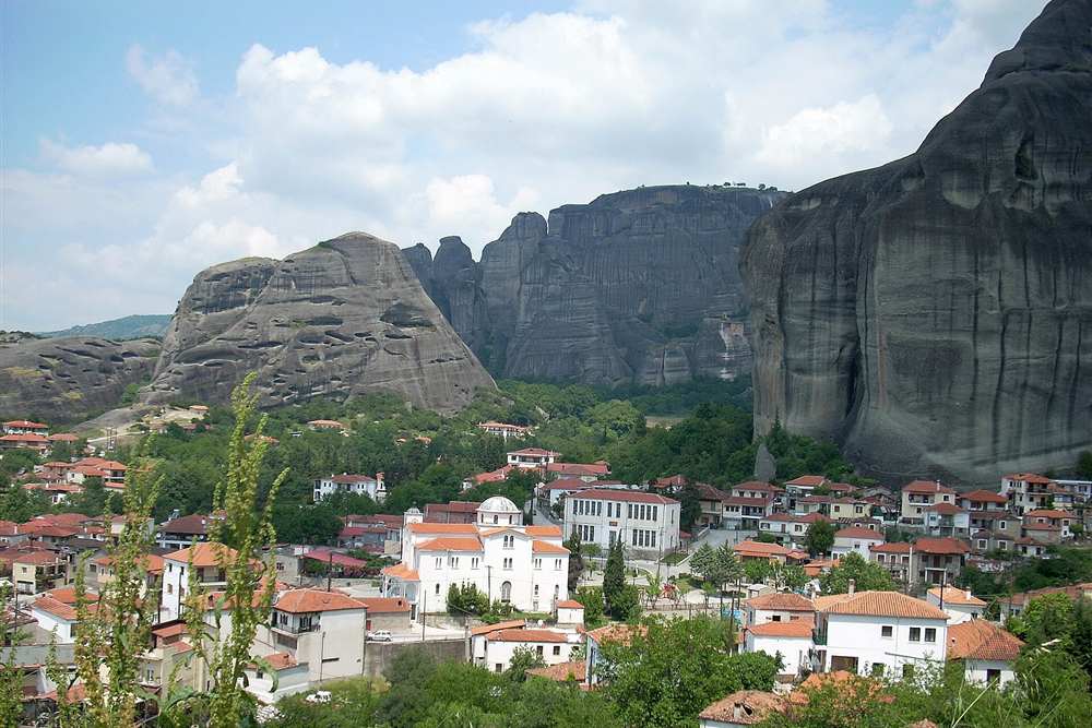 Kastraki village below the rock towers, the start point of the ride