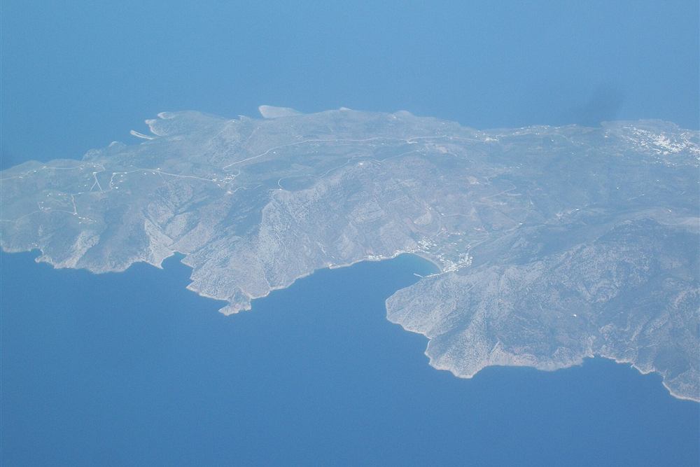 Kamares bay on Sifnos, the main port the day boats leave from