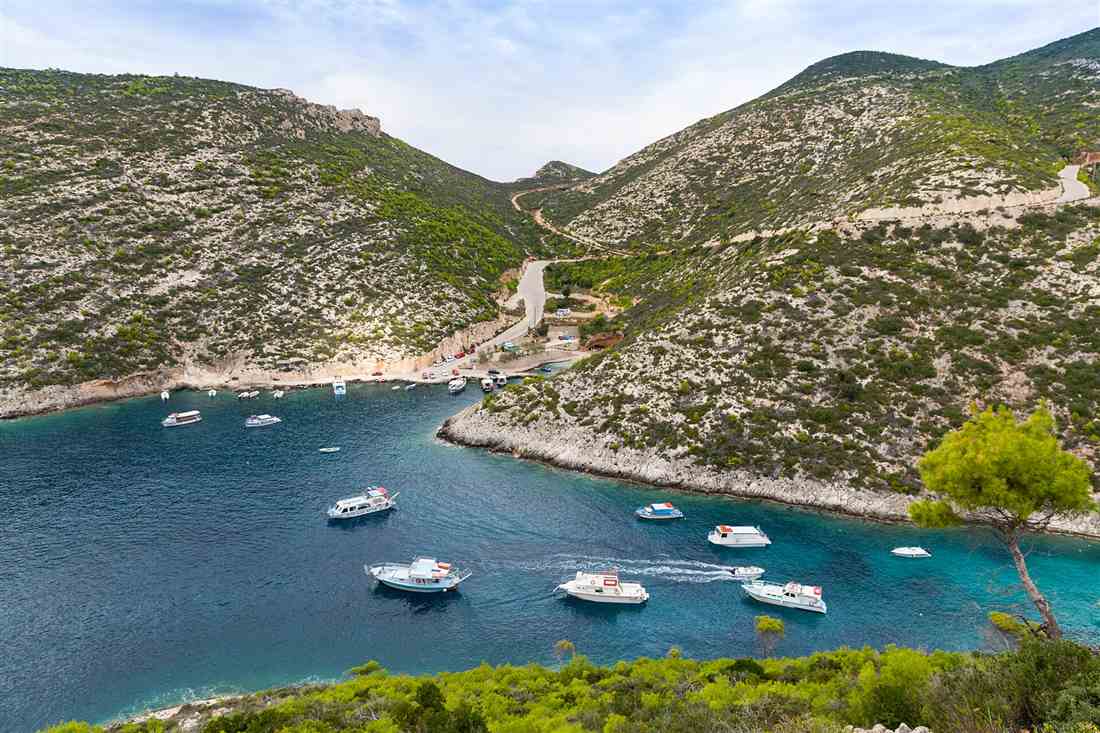 Zakynthos speedboat tour boats working out of Porto Vromi