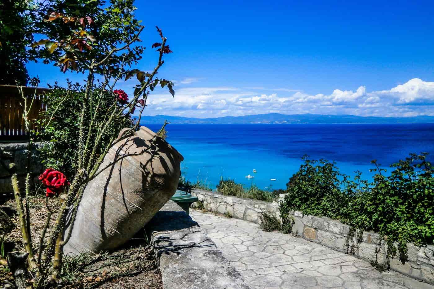 Afytos tours start at the viewpoint of Afytos above the Toroneos Gulf on the Kassandra peninsula