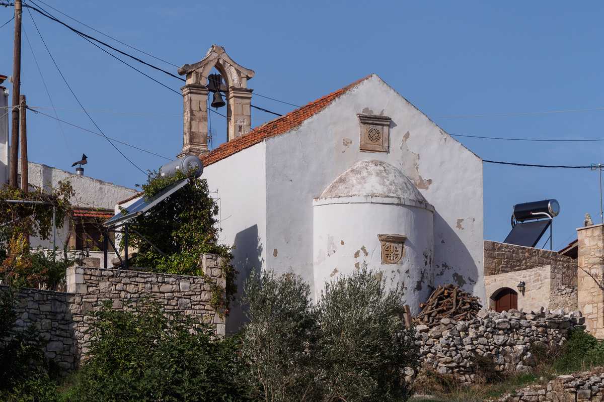 The Panagia church in the pottery village of Margarites, a stop on an Arkadi monastery day trip from Rethymno