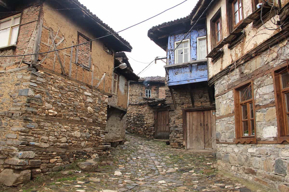 Bursa tours walk the lanes of Cumalıkızık, the Ottoman village near Bursa