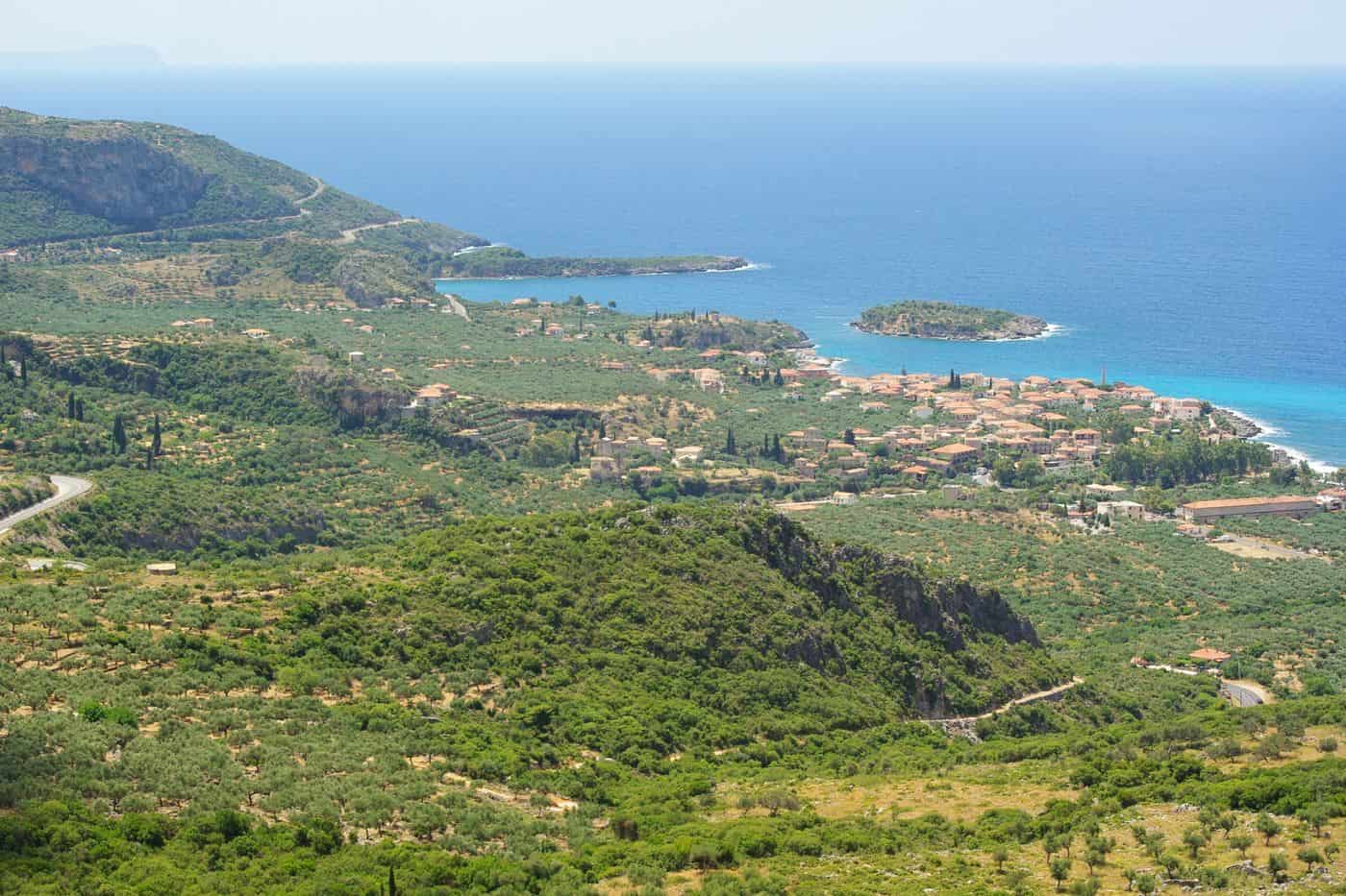 Kardamyli tours over the coast of Kardamyli and its islet on the Messinian Gulf
