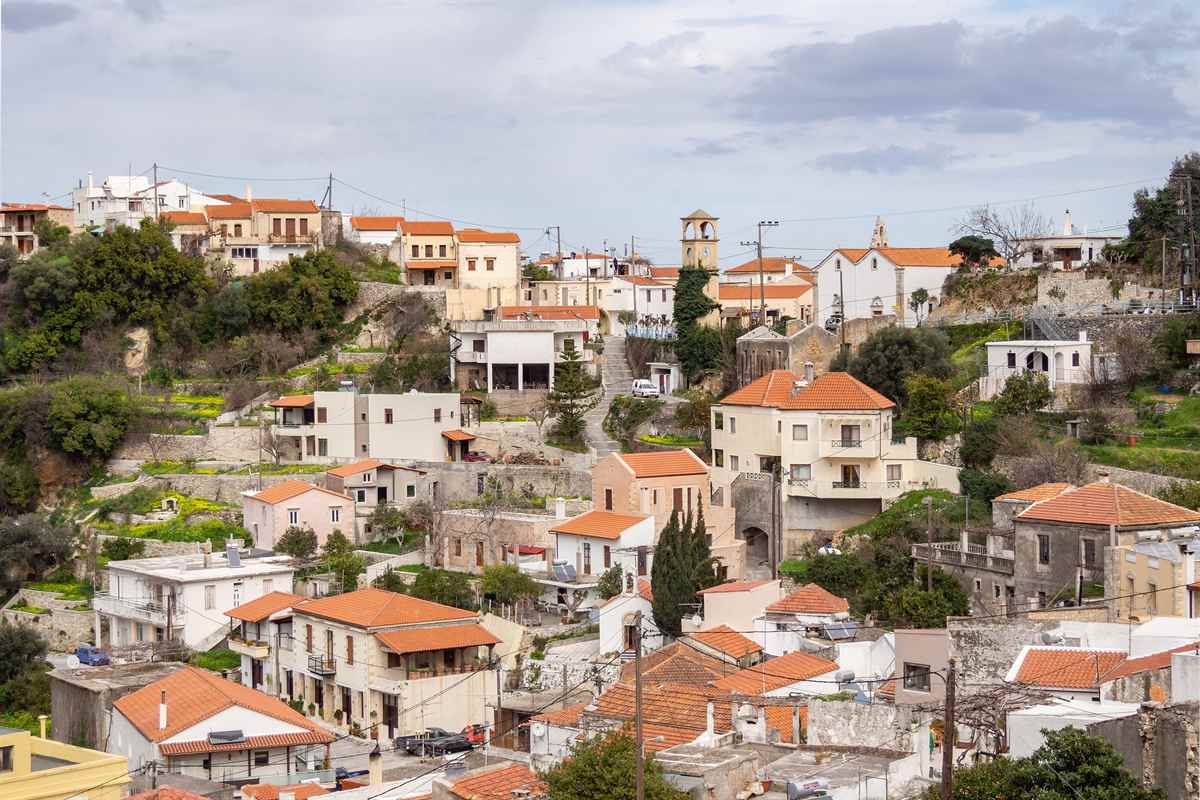 Argyroupoli village on its hillside, a stop on a Kournas lake day trip from Rethymno