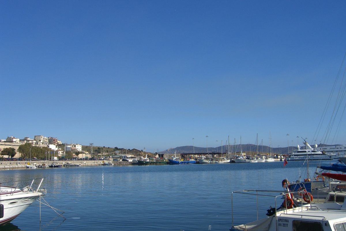 Yachts in the marina at Lavrio, where Lavrio port transfers collect charter guests