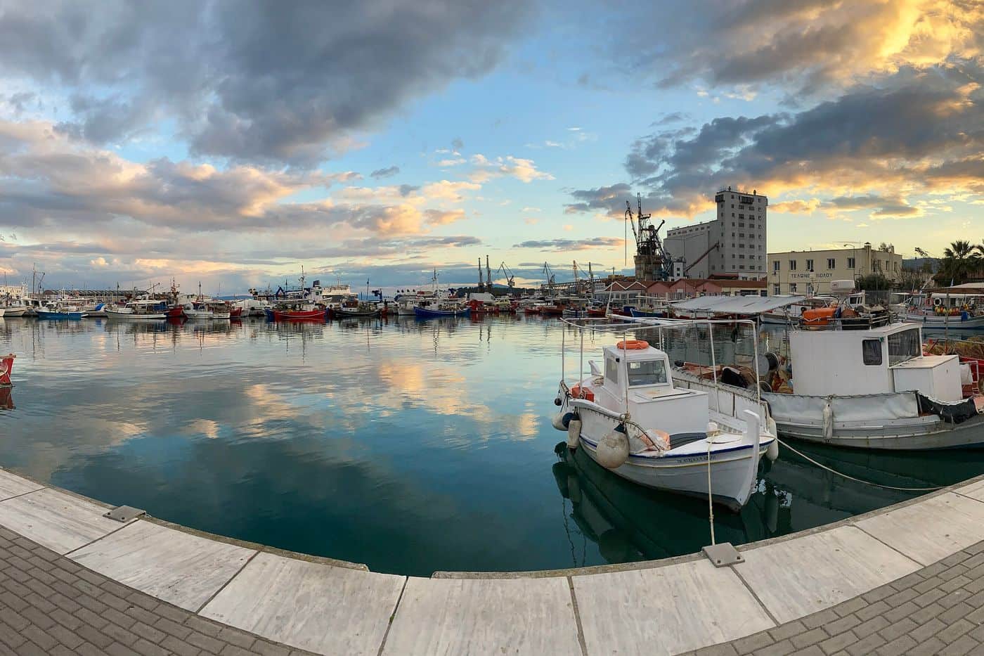 Boats moored in the port of Volos, the starting point of Volos port transfers