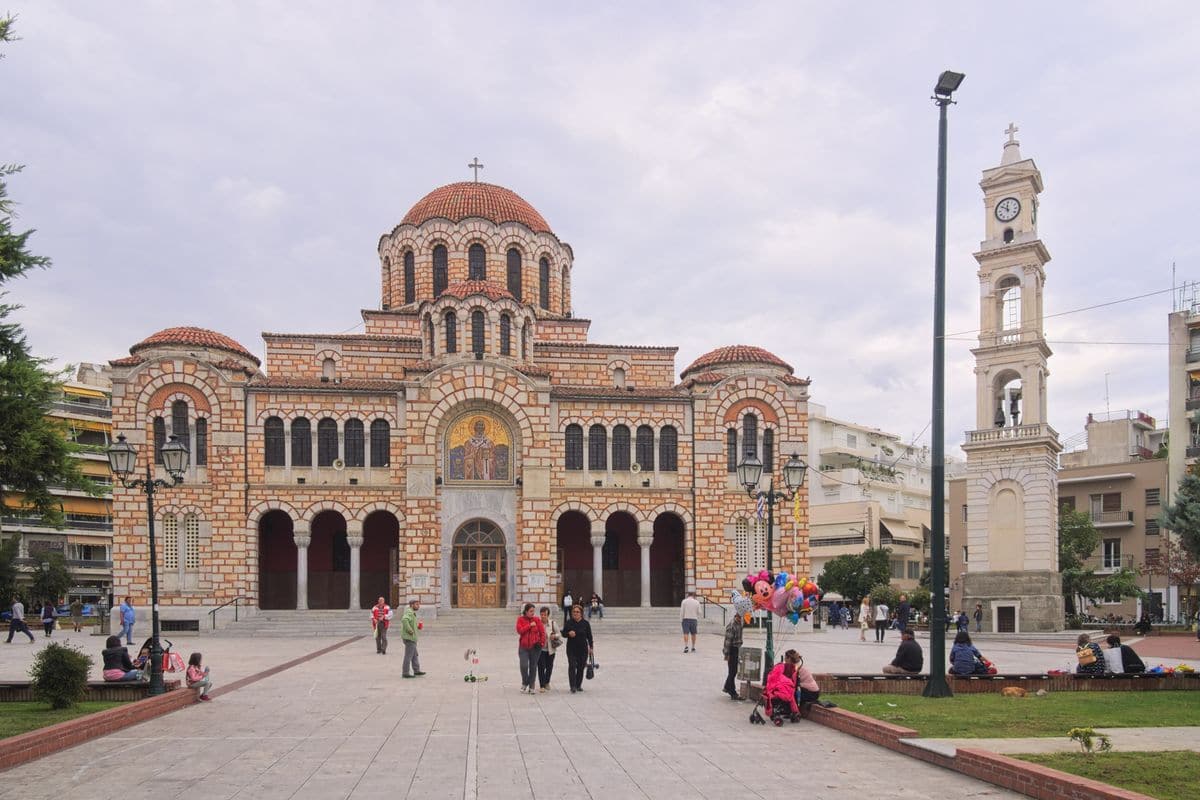 Volos tours at the cathedral church of Agios Nikolaos and its bell tower in Volos